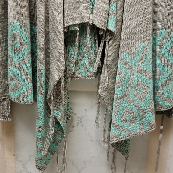 Trillium Asymmetrical Sweater, size Medium - Picture 3 of 6